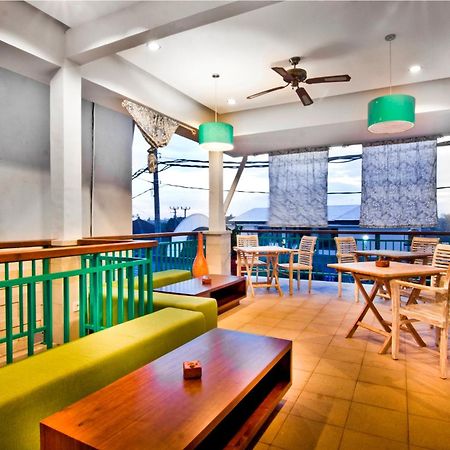 The Green Zhurga Suite Керобокан Экстерьер фото